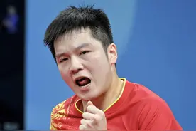 图集丨成都世乒赛团体赛赛场上，运动员们无处安放的舌头……图片