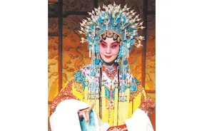 她是“梅花奖”得主，是演绎风华绝代经典角色的“金嗓子”，是一团之长图片