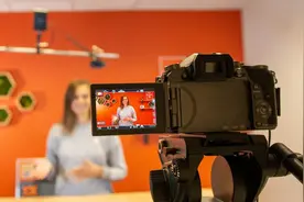 直播卖货只能靠「拼才艺」撑下去了？图片