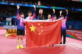 中国女乒：升国旗、奏国歌的时刻真的很美好图片