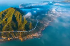 台媒看大陆：福建漳州东山岛 观“天下第一奇石”图片