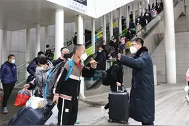 长春站自10月11日零时起实行新运行图 多趟列车变更运行时刻图片