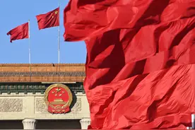 闪电评论丨在感知伟大时代的历史跨越中喜迎二十大图片