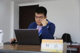 中国围棋快棋赛连爆冷门 柯洁、李轩豪无缘八强图片