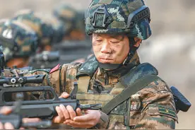 武警河北总队某部大队长李闯 特战尖兵 誓为军旗增辉图片