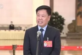 “驻村科技特派员”朱有勇院士：用技术解决群众吃饭问题图片