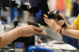 移动支付十年突进：支付宝微信凭码互通？数字人民币抢滩图片