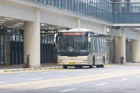坐着公交车也能去机场，今天两路公交搬进杭州机场交通中心图片