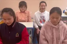 惊艳全网的“最美瞬间”！湖南4位女孩合唱爆红图片