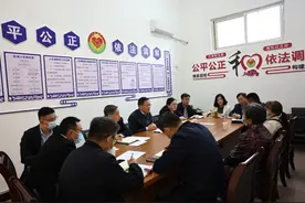 市县领导干部接访下访解民忧（二十二）图片