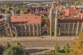 英媒渲染对中国生源“过度依赖”，英国高校普遍不愿公开认同图片