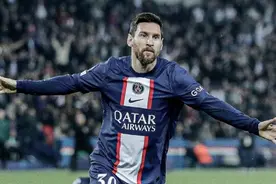 体坛联播｜梅西姆巴佩两球两助攻，C罗道歉重回曼联训练图片