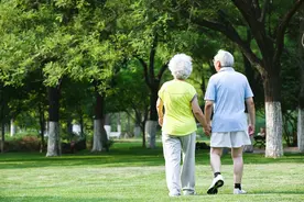 老龄化社会下最受益的成人失禁用品行业，谁能笑到最后？图片