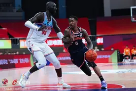 广东男篮喜获4连胜！徐杰表现惊艳，阿联轮休归来手感火热图片