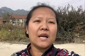 走红的乡村女rapper张铁缸：短视频之外的生活很平静图片