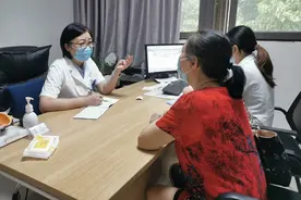 长期饲养宠物 医生提醒：注意环境卫生警惕弓形虫感染图片