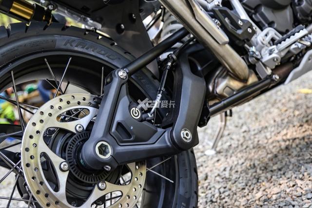 看了电控配置全拉满的凯旋Tiger 1200 水鸟野驴都不香了