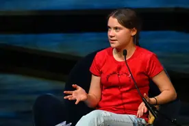 环保少女称将“致力于推翻资本主义”：发达国家一边积累财富，一边破坏环境图片