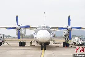 江西遭遇61年来最严重气象干旱 首次开展飞机人工增雨图片