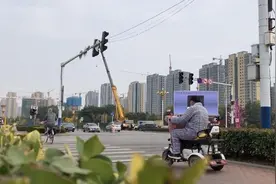 问政追踪丨菏泽：备足牌照，在销售网点设置牌照安装点，解决电动自行车难上牌问题图片