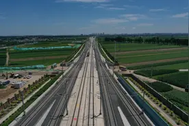 京唐城际铁路计划年底开通运营，未来北京至唐山最快只需39分钟图片