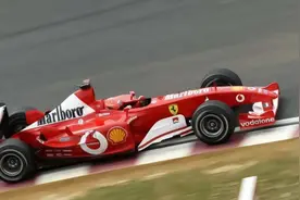 9600万！舒马赫2003赛季F1冠军车创拍卖纪录图片