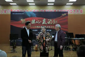 “那一抹心底的红”从未褪色，朱逢博“现场教学”再唱《北风吹》图片