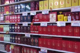 多款名酒价格跌破“建议零售价”！业内专家：情理之中……图片