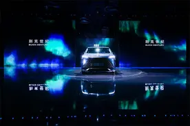 别克全新旗舰MPV——世纪CENTURY正式上市 售价52.99万元～68.99万元图片