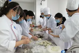 “三保障一鼓励” 增强学生劳动素养图片