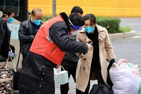 直击郑州富士康一线丨对话首批新员工：我为什么要来富士康图片