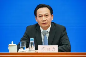 税务总局答澎湃：运用税收大数据开展风险分析和精准选案，打击涉税违法图片