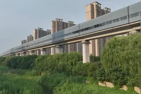 发车！济南站到济南东17分钟可达 济南城区三大火车站实现互联互通图片