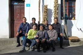 嫁来70年，她脚下的这个大地换了人间！图片