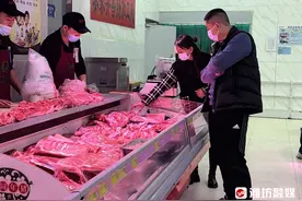 潍坊：猪肉价格回落 每斤便宜一两元图片