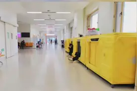 医院提供陪护睡眠舱，让医疗服务更有“温度”| 新京报快评图片