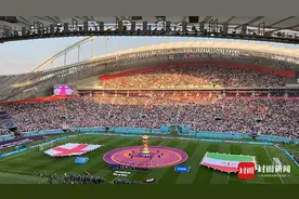 现场手记 | 英格兰大胜伊朗，两队球迷终场合唱《Sweet Caroline》图片