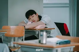 《弱美男英雄Class 1》朴志训「自虐式演技」不寒而栗！当众狂打自己巴掌到脸红肿图片