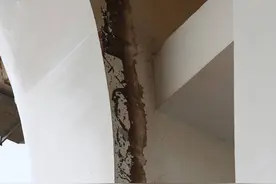 南宁八尺江大桥出现裂缝？承建方：油漆脱落，已修复图片