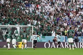 世界杯决赛场馆，中国造！外媒纷纷点赞图片