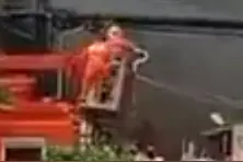 泰国南部一警察公寓遭炸弹袭击 1名警察死亡，警察和平民在内的37人受伤图片