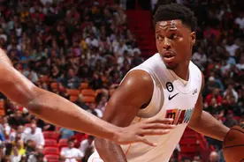 半场24分！洛瑞28+6+3得分创热火生涯新高图片