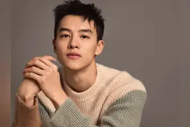 尹昉：热爱于我，是“双向奔赴”丨人物图片