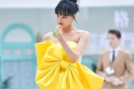 第29届“东方风云榜”音乐盛典星光大道在海南海口举行图片