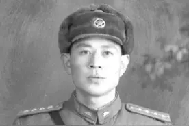 送别山东英雄！电影《长津湖》中吴京饰演的伍千里原型李昌言逝世图片