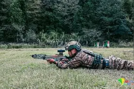 把训练场当成战场！直击武警特战队员考核现场图片