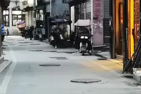 温州惊现“窨井盖一条街”！800余米路面遍布200多个“地雷”图片