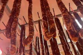 学到灌！一年能卖十万斤的川味香肠这样诞生图片