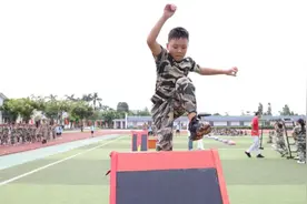 江门原雅学校软实力打造硬品牌：一方世外桃源 点燃孩子梦想图片