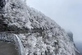 视频丨湖南19个县市区迎初雪，未来三天比历史同期冷7℃图片